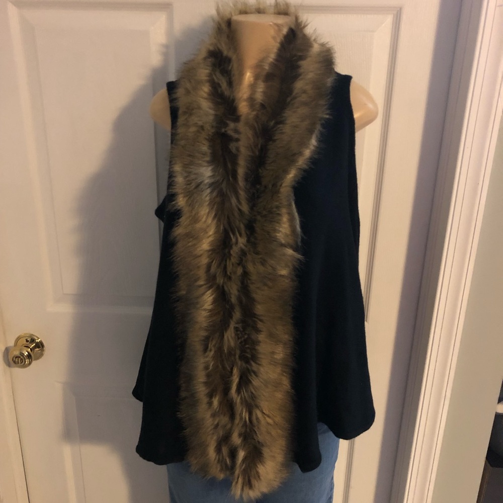 Faux fur trimmed vest